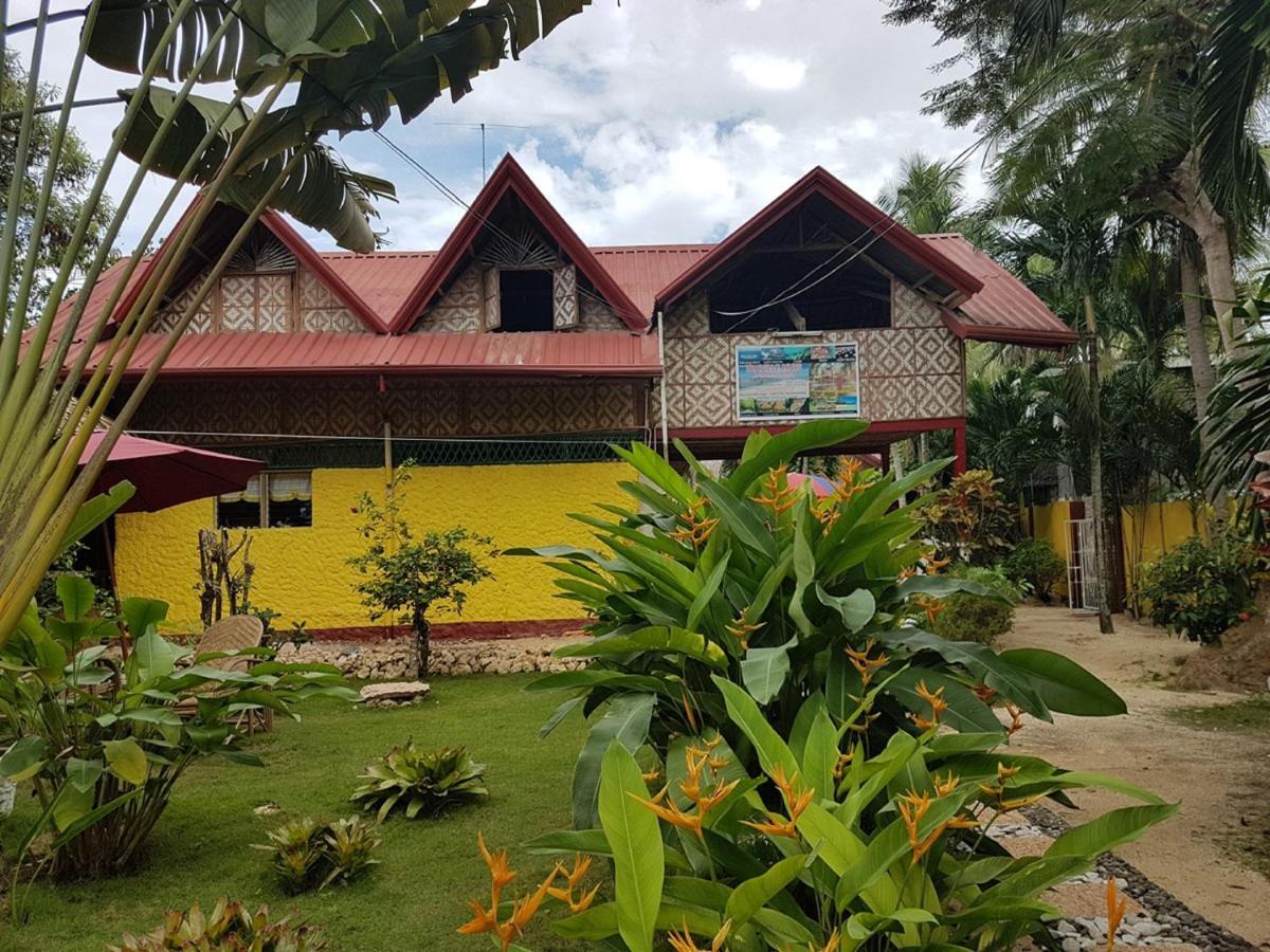 פנגלאו Traville Huts Palm Beach Inn מראה חיצוני תמונה